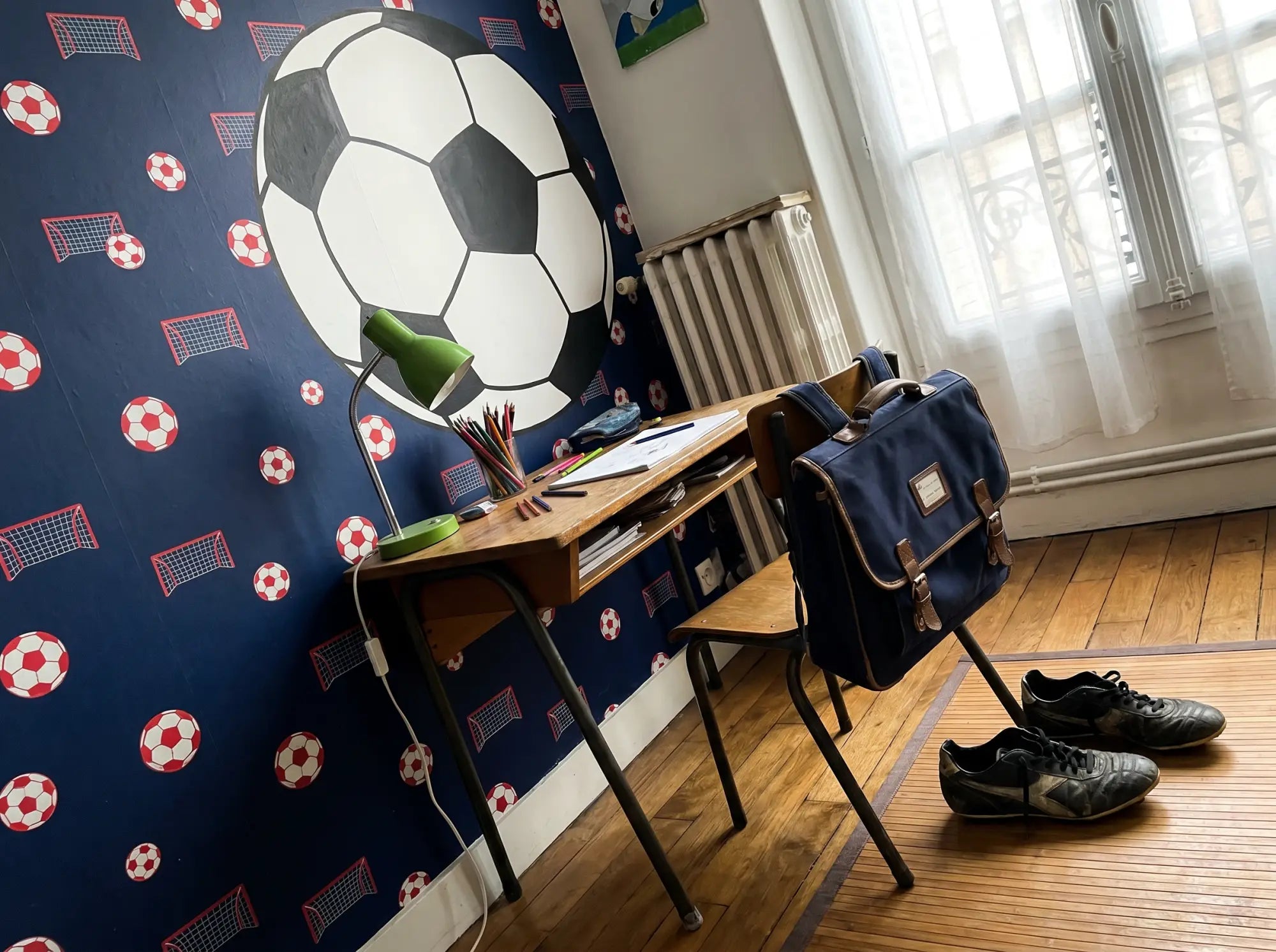 Papier peint aux couleurs du PSG: la chambre d’enfant