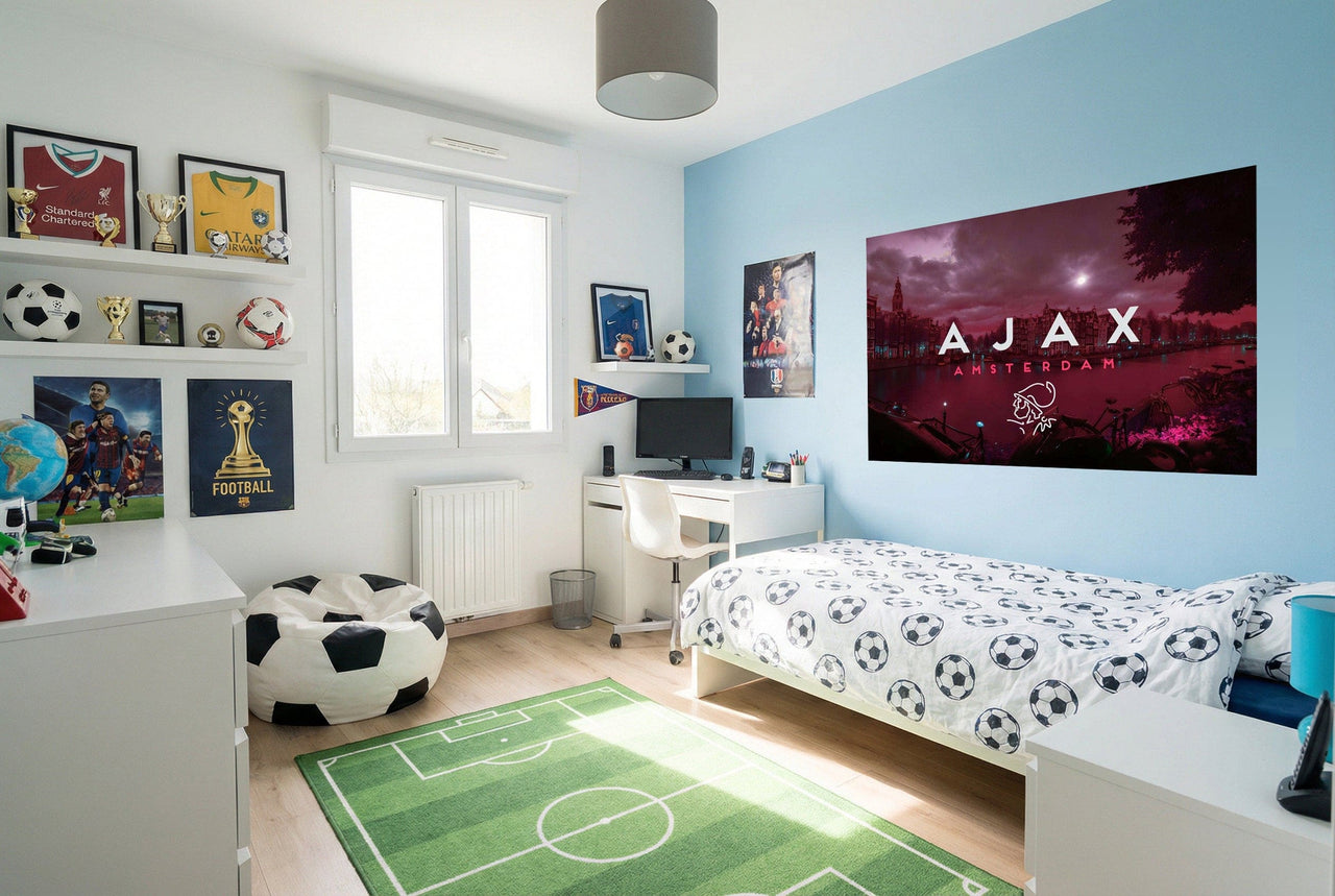 Lit blanc avec literie motif ballon de football noir papier peint ajax amsterdam foot passion