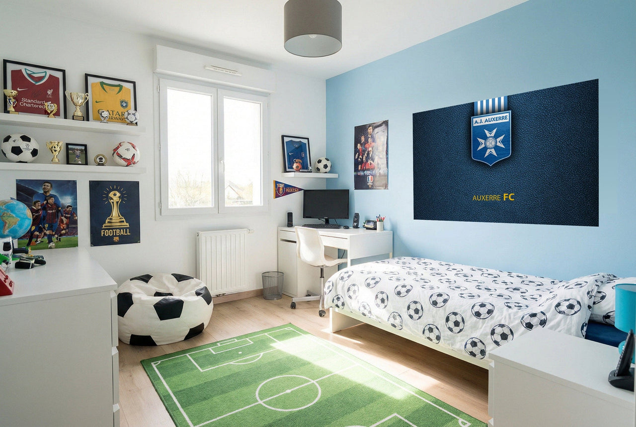 Fauteuil pouf en forme de ballon de foot noir et blanc avec surface texturée résistant à lusure papier peint foot auxerre aj
