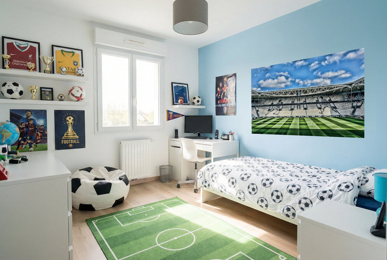 Fauteuil pouf en forme de ballon de foot noir et blanc idéal pour décor papier peint juventus foot juventus photo