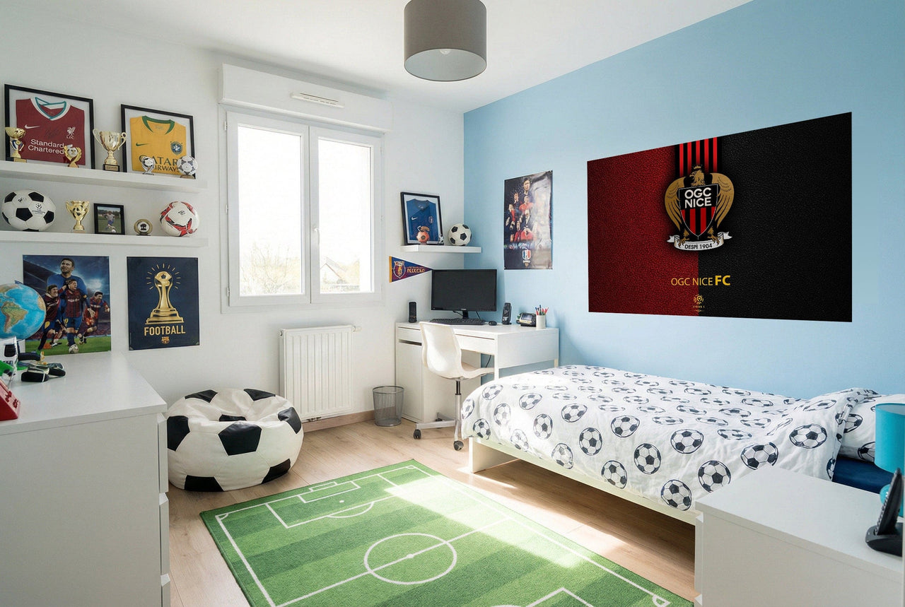 Lit blanc avec literie motif ballon de foot noir et blanc papiers peints foot nice résistant à l’usure
