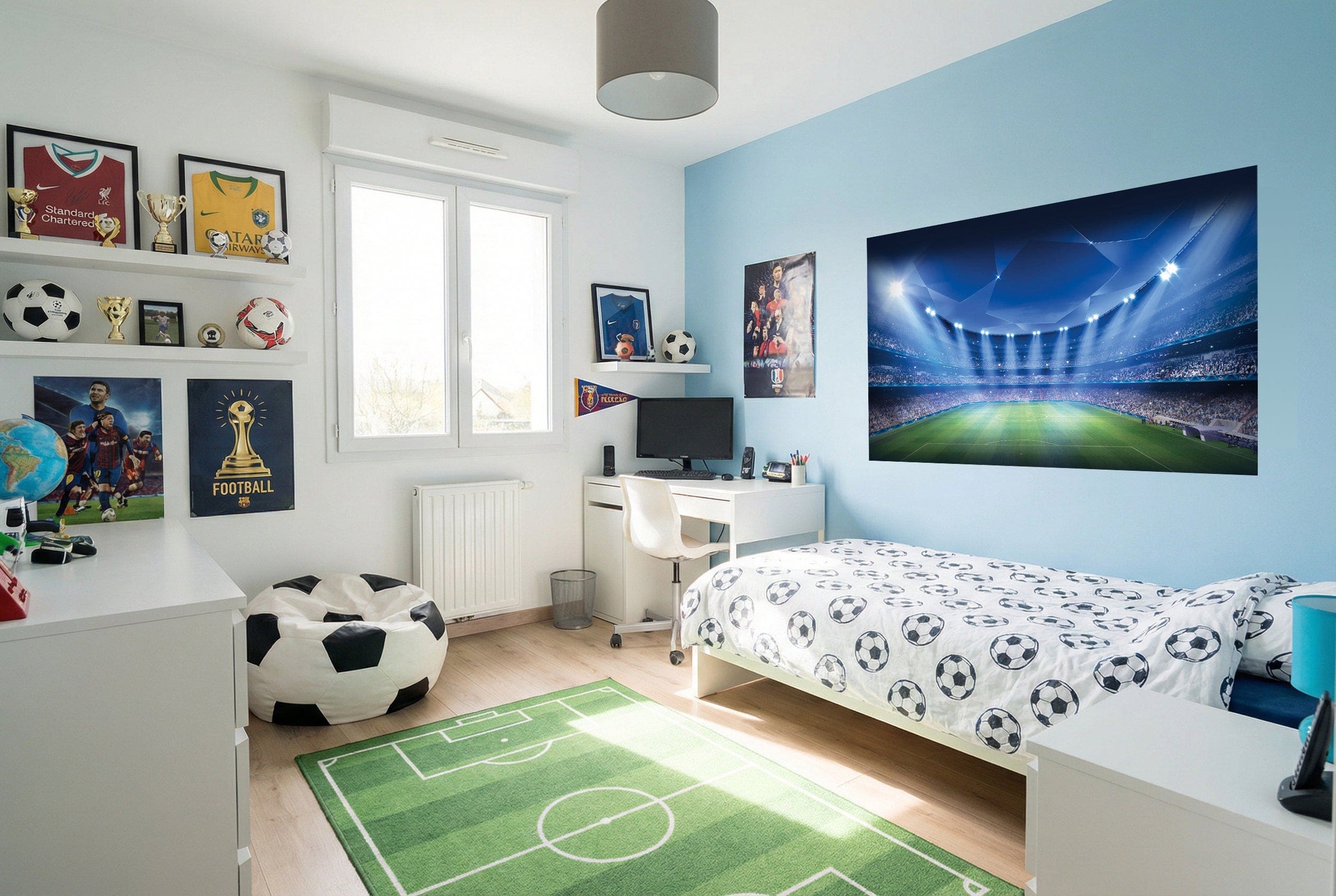 Lit blanc avec literie motif ballon de football noir papier peint football stade ligue pour chambre sportive