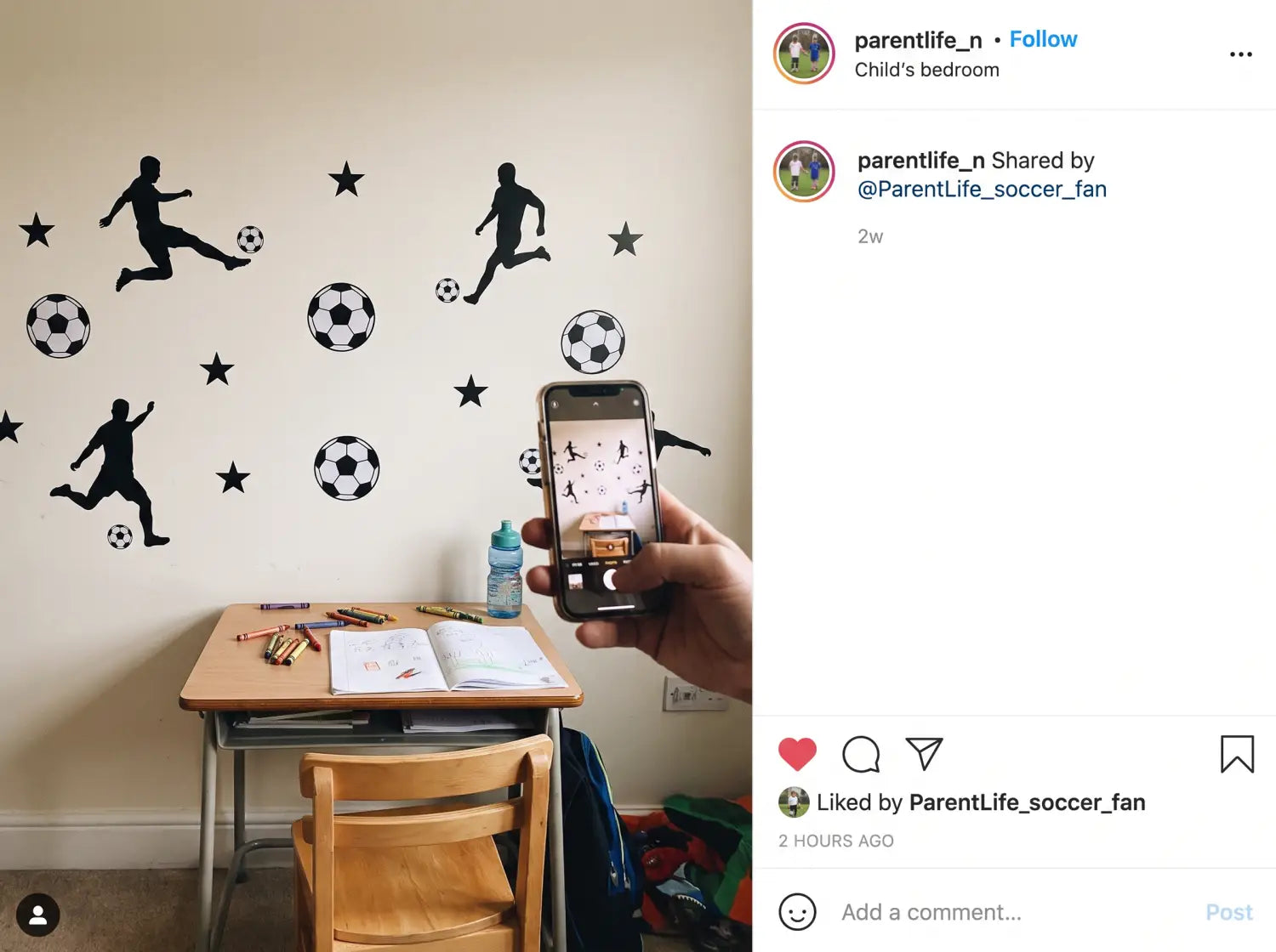 Stickers muraux football autour d'un bureau d'enfant