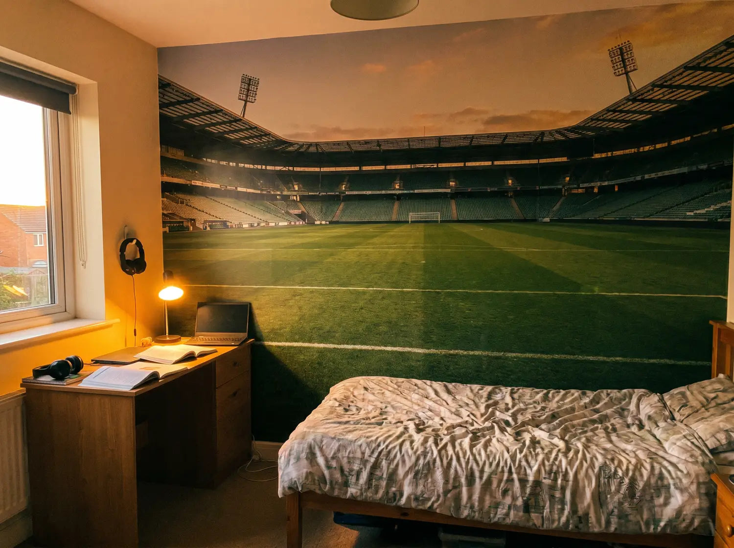 Détail d'un papier peint panoramique terrain de foot, pelouse et lignes blanches